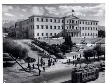 1947: Όταν ο αεροψεκασμός της Αθήνας με DDT οργίαζε